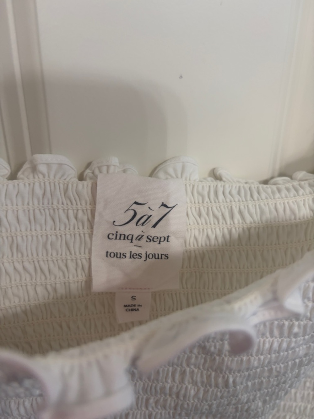 Like new designer Cinq a Sept White Smocked Puff Sleeve Square Neck Top size S. - Picture 5 of 12